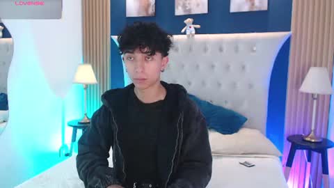 Aiden online show from June 17, 12:54 pm
