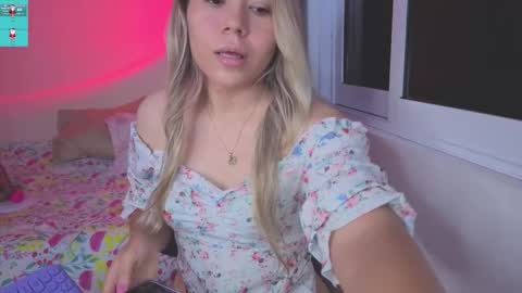 Ailyn online show from November 28, 5:26 am