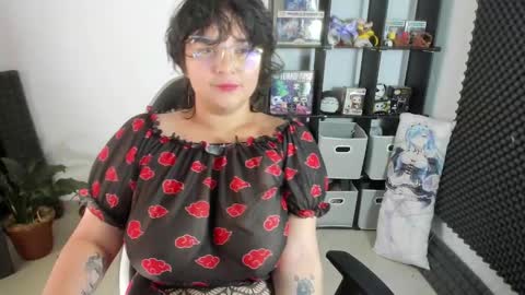 Catalina online show from February 16, 12:54 pm