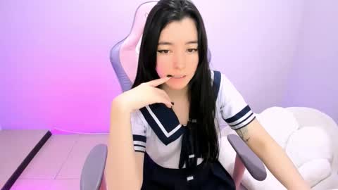 Ailee Hyuga online show from November 19, 3:55 pm