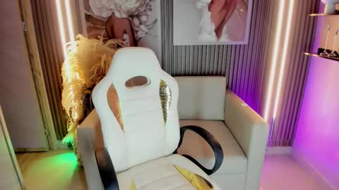   online show from October 31, 2:45 am