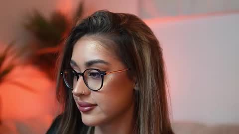  Aileen  online show from March 23, 9:09 pm