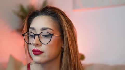  Aileen  online show from November 18, 7:28 pm