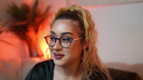  Aileen  online show from February 26, 10:35 pm