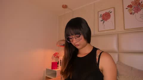 Aily Yozuko online show from June 18, 2:39 am