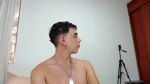 IAN online show from February 14, 9:43 pm