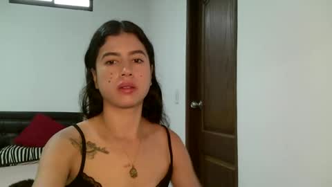 J  online show from September 22, 2:32 pm