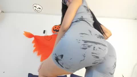 Ainoa  online show from October 29, 8:31 pm