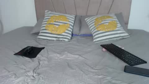 Ainoa  online show from November 11, 4:20 pm