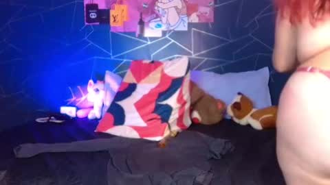 aisha_roja1 online show from January 10, 2:35 am