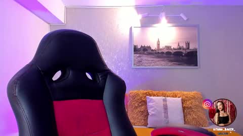 little aitana  online show from October 2, 8:18 pm