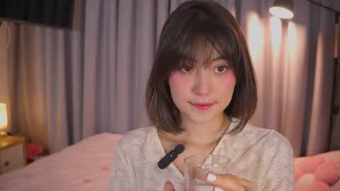 Aitana Jhons online show from June 26, 10:10 am