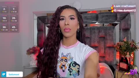 Queen Dumont   online show from December 11, 3:02 am