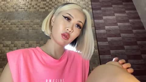 Akemi online show from November 6, 7:28 pm