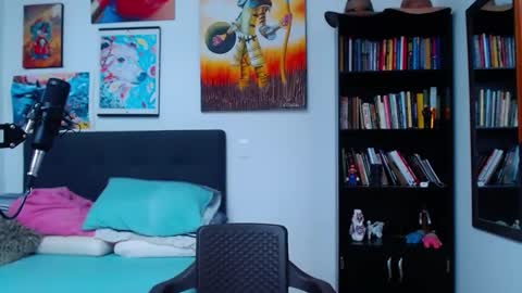 akiles online show from March 4, 9:22 pm