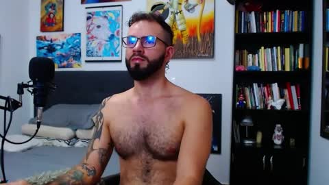 akiles online show from October 7, 10:50 pm