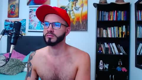 akiles online show from February 28, 10:06 pm