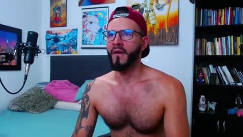 akiles online show from March 3, 11:24 pm