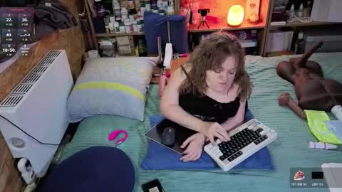 Natalie online show from November 25, 9:41 am