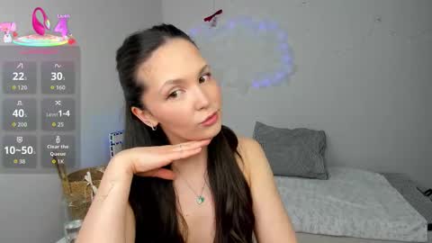 Kim online show from March 1, 7:07 pm