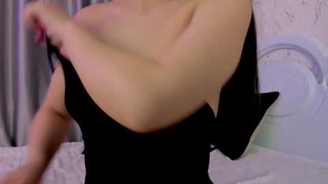 Kim online show from December 4, 4:39 pm