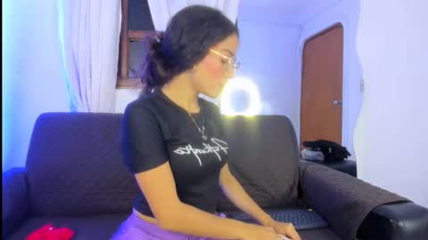 Akira online show from October 19, 2:49 am