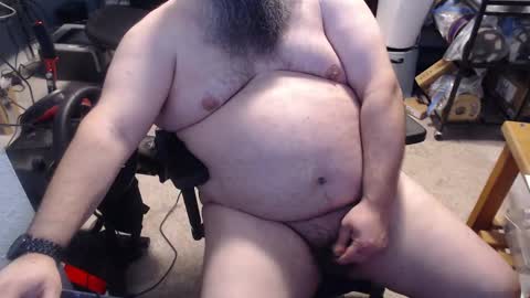 Snapshot of akswitchcouple chatting on December 9, 7:39 pm AKswitchCouple online show from December 9, 7:39 pm