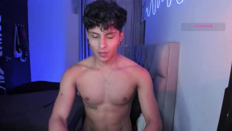 Ander uwu online show from November 30, 5:03 am