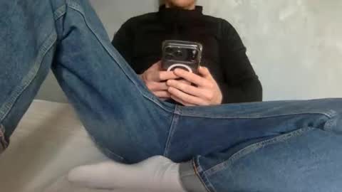 alacool123 online show from March 28, 4:41 pm