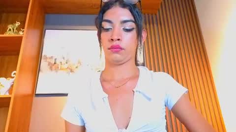 Alahia Rodriguez online show from June 16, 7:29 pm