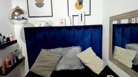 Alaia Carter online show from July 9, 2:37 am