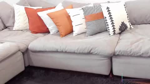     online show from October 20, 5:07 pm