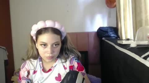 alaina_blessed online show from April 28, 10:03 pm
