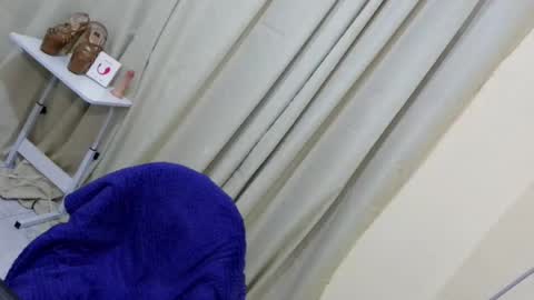 alaiza_malinao online show from June 12, 3:33 pm
