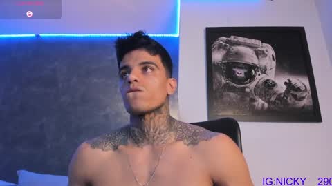 alan_morrys online show from February 7, 3:13 am