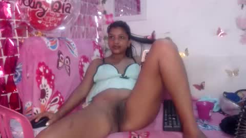 Snapshot of alana_2024 chatting on October 22, 2:08 pm Working hours  pm to  am every day online show from October 22, 2:08 pm