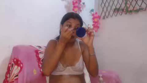 Snapshot of alana_2024 chatting on January 8, 1:42 am Working hours  pm to  am every day online show from January 8, 1:42 am