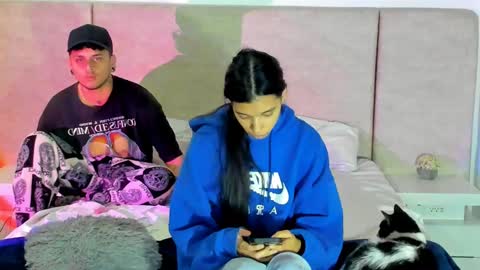             online show from December 4, 7:55 am