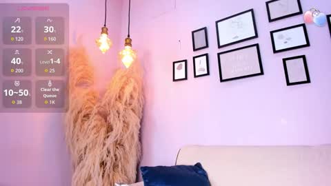 Alana online show from November 18, 1:03 pm