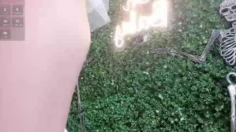 alana_caprice online show from October 19, 8:46 pm