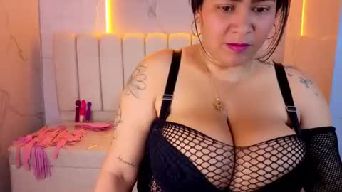 Follow me.. Live 1430 to 2100 online show from July 24, 8:06 pm
