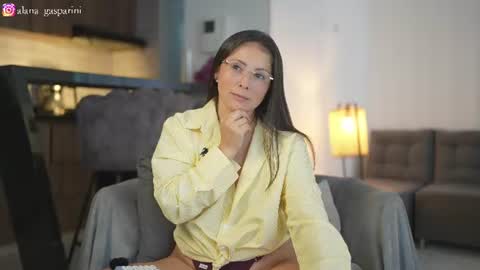 Alana Gasparini online show from June 23, 9:21 pm