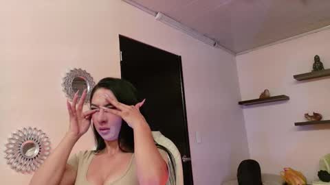 Snapshot of alana_madison chatting on September 21, 11:03 am Maeve online show from September 21, 11:03 am