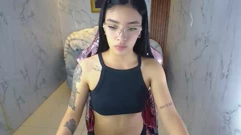 Alana online show from November 28, 1:51 pm