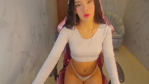 Alana online show from October 12, 1:48 pm