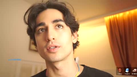 idenavarre online show from February 6, 1:27 am