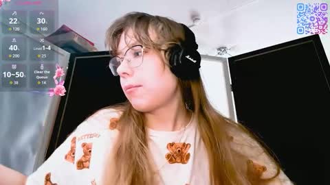 Stella online show from December 14, 8:09 am