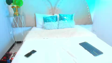 alanna_blaze online show from September 17, 1:03 pm