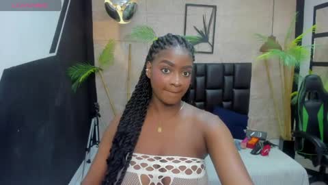 Alanna online show from April 29, 3:06 pm