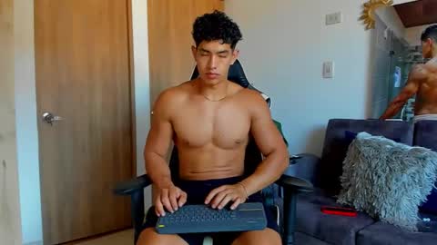 Alan online show from April 12, 8:46 pm